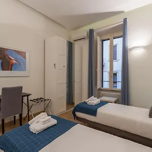 The Rent - Elegant Flat Near Colosseum Rome