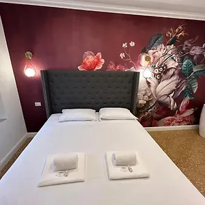 Raffaello's Place Rome