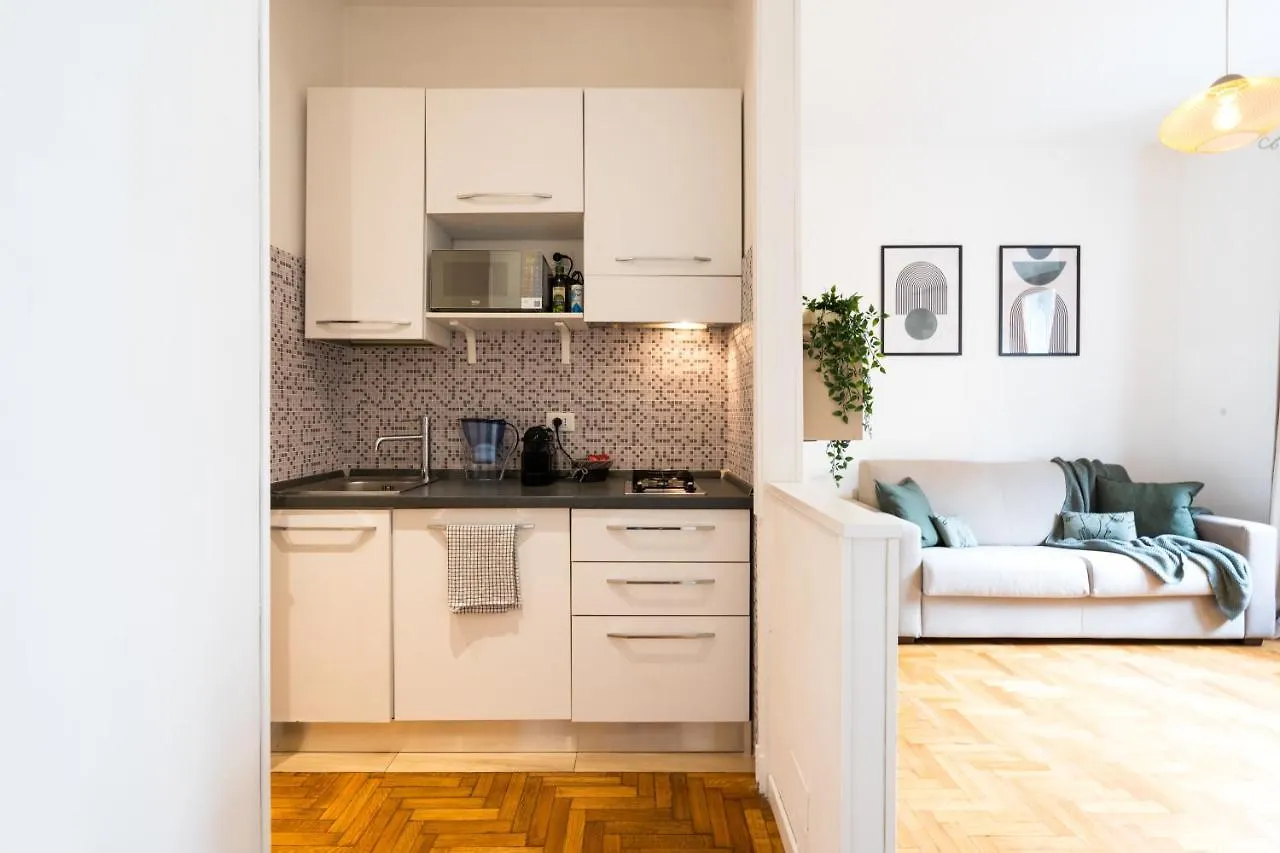 Colosseum House - Private Rooftop, Jacuzzi Hot Tub & View Rome